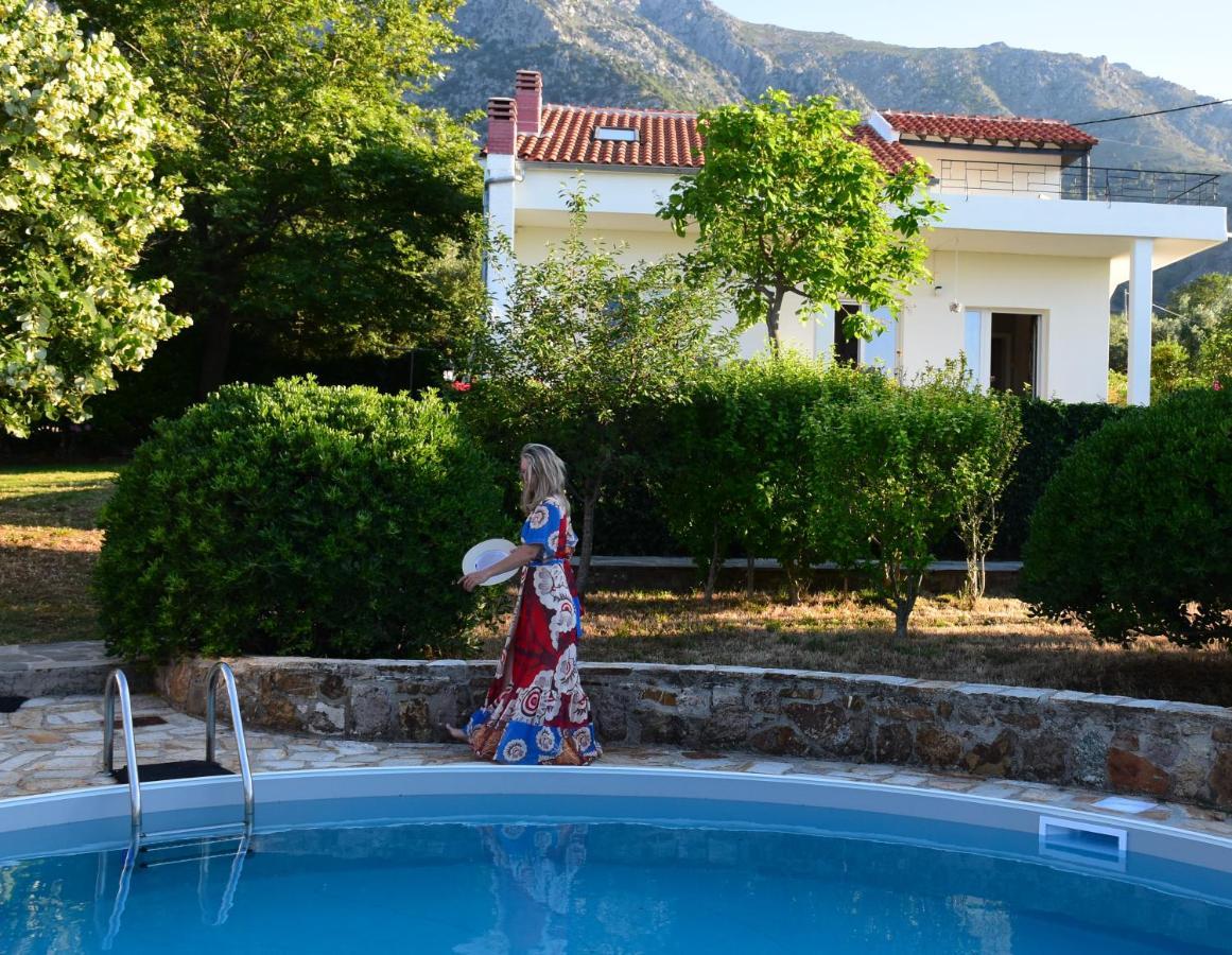 Villa Monte Kariotes ซาโมทราคี ภายนอก รูปภาพ