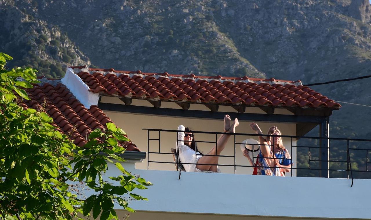 Villa Monte Kariotes ซาโมทราคี ภายนอก รูปภาพ